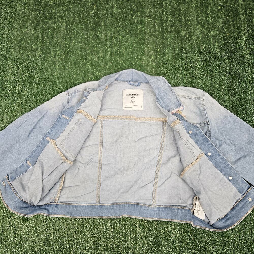 Abercrombie Kids Blue Medium Wash Floral Embroidered Denim Jacket Size 13/14 - Picture 9 of 12